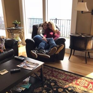 Meet your Posher, Alea